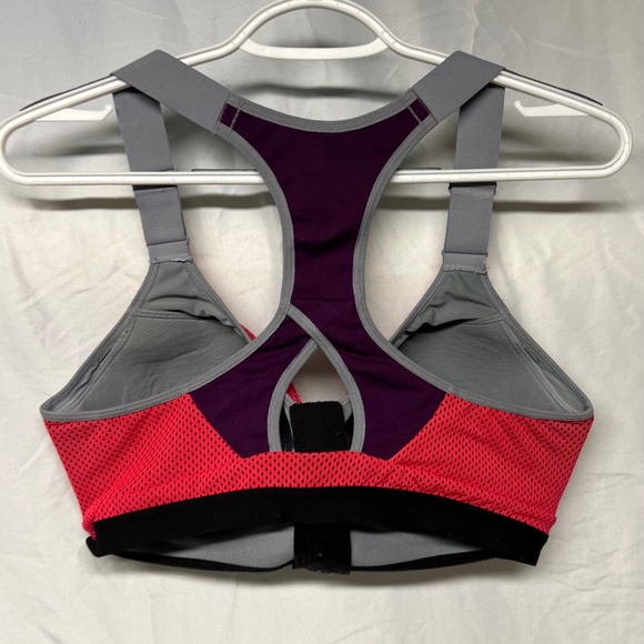Victoria's Secret Sports Bra - Picture 3 of 3